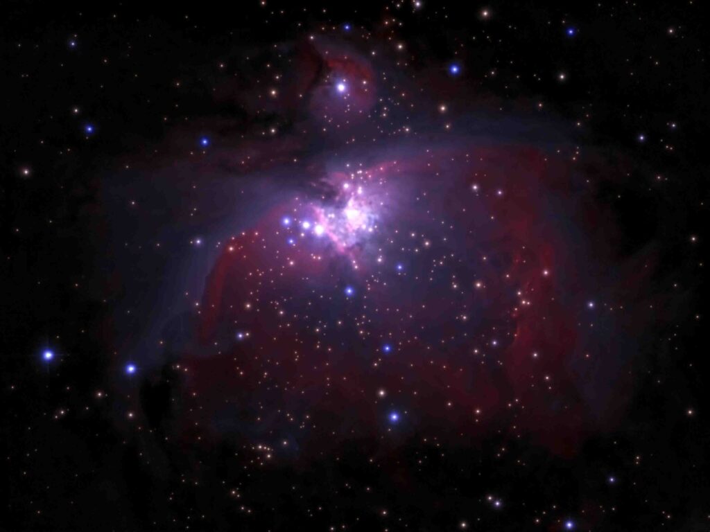 Cielo nocturno sobre la sierra
